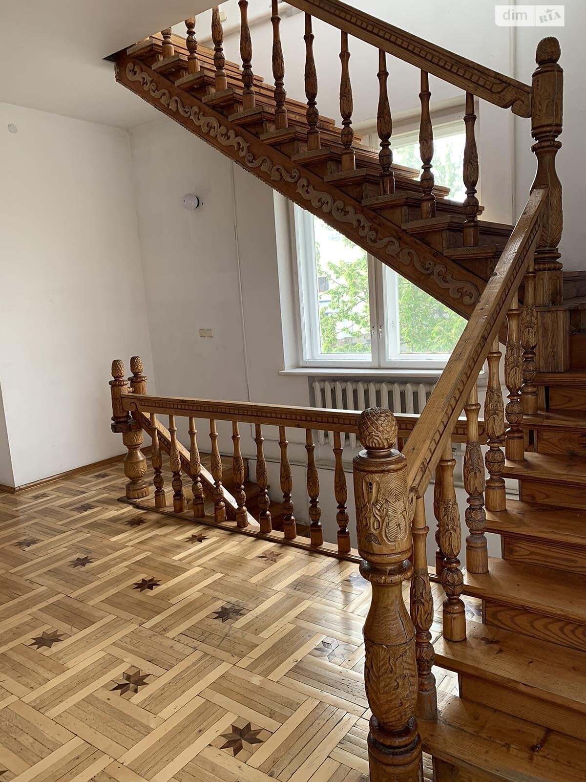 трехэтажный дом с верандой, 365.7 кв. м, кирпич. Сдается помесячно в Дублянах, в районе Дубляны фото 1