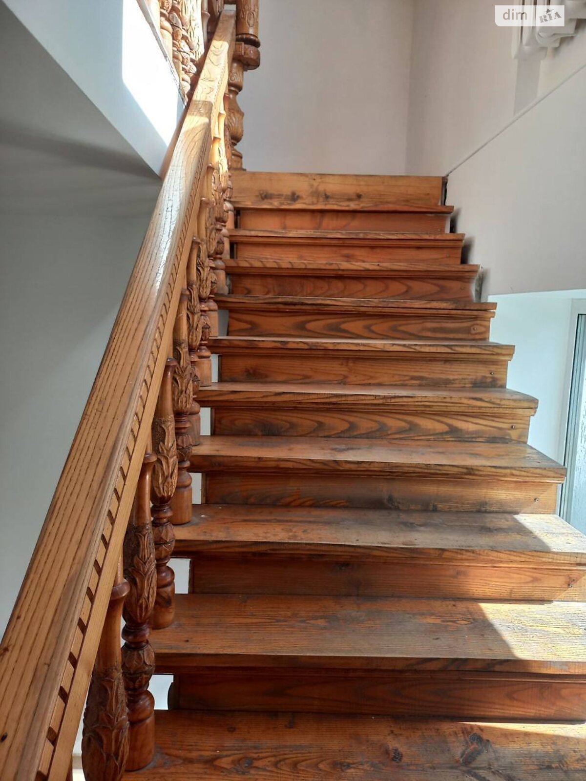 трехэтажный дом с верандой, 365.7 кв. м, кирпич. Сдается помесячно в Дублянах, в районе Дубляны фото 1