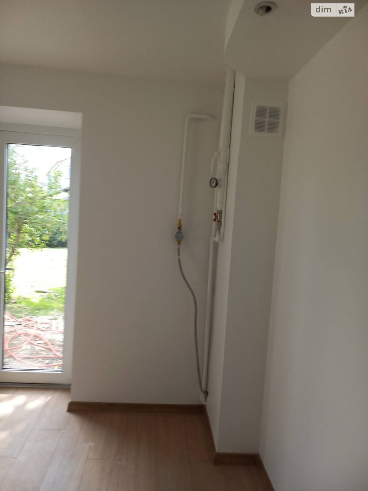 трехэтажный дом с верандой, 365.7 кв. м, кирпич. Сдается помесячно в Дублянах, в районе Дубляны фото 1