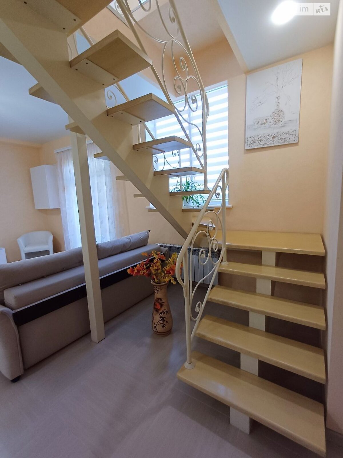 двухэтажный дом, 110 кв. м, кирпич. Сдается помесячно в Фонтанке фото 1