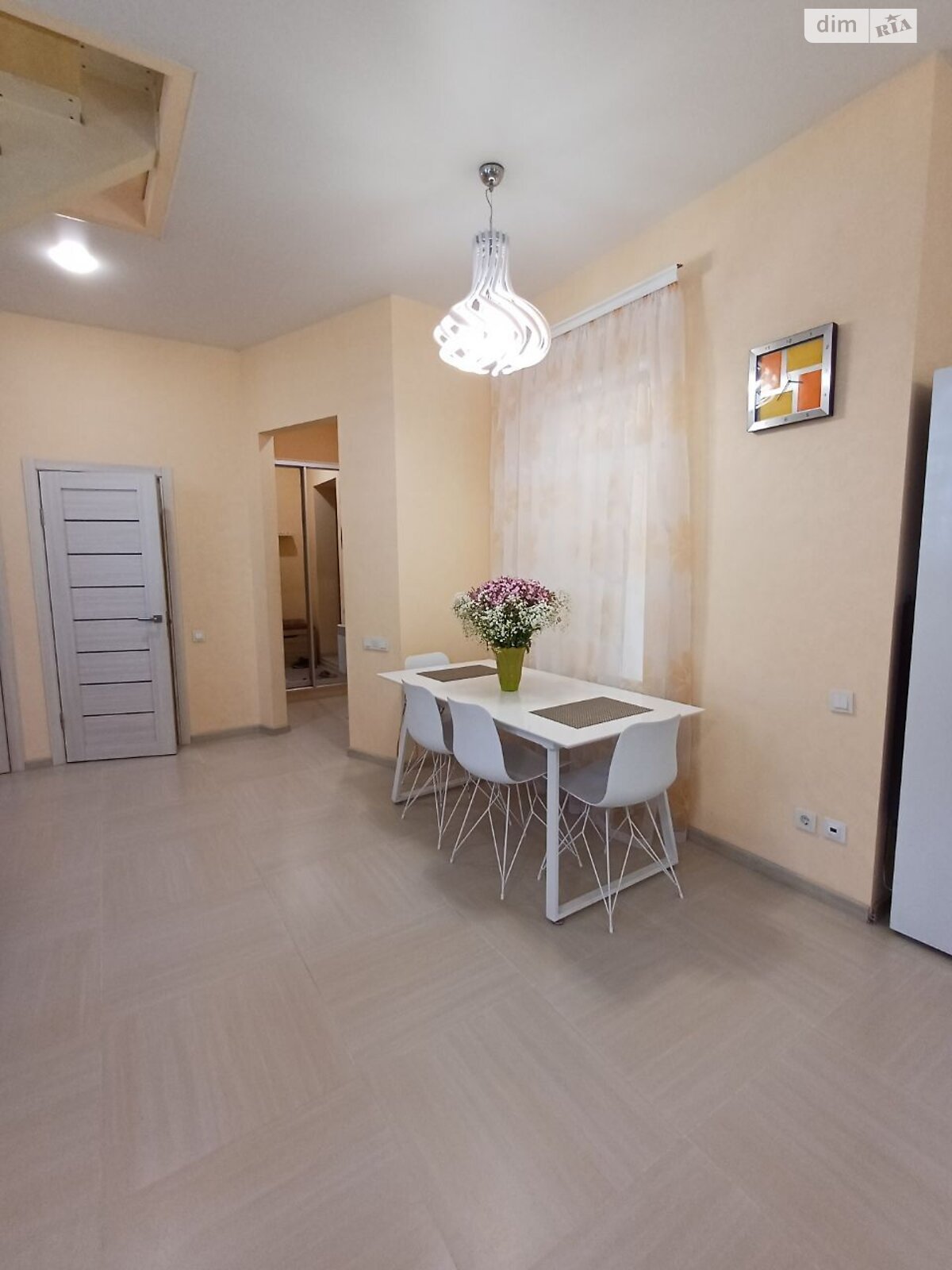 двухэтажный дом, 110 кв. м, кирпич. Сдается помесячно в Фонтанке фото 1