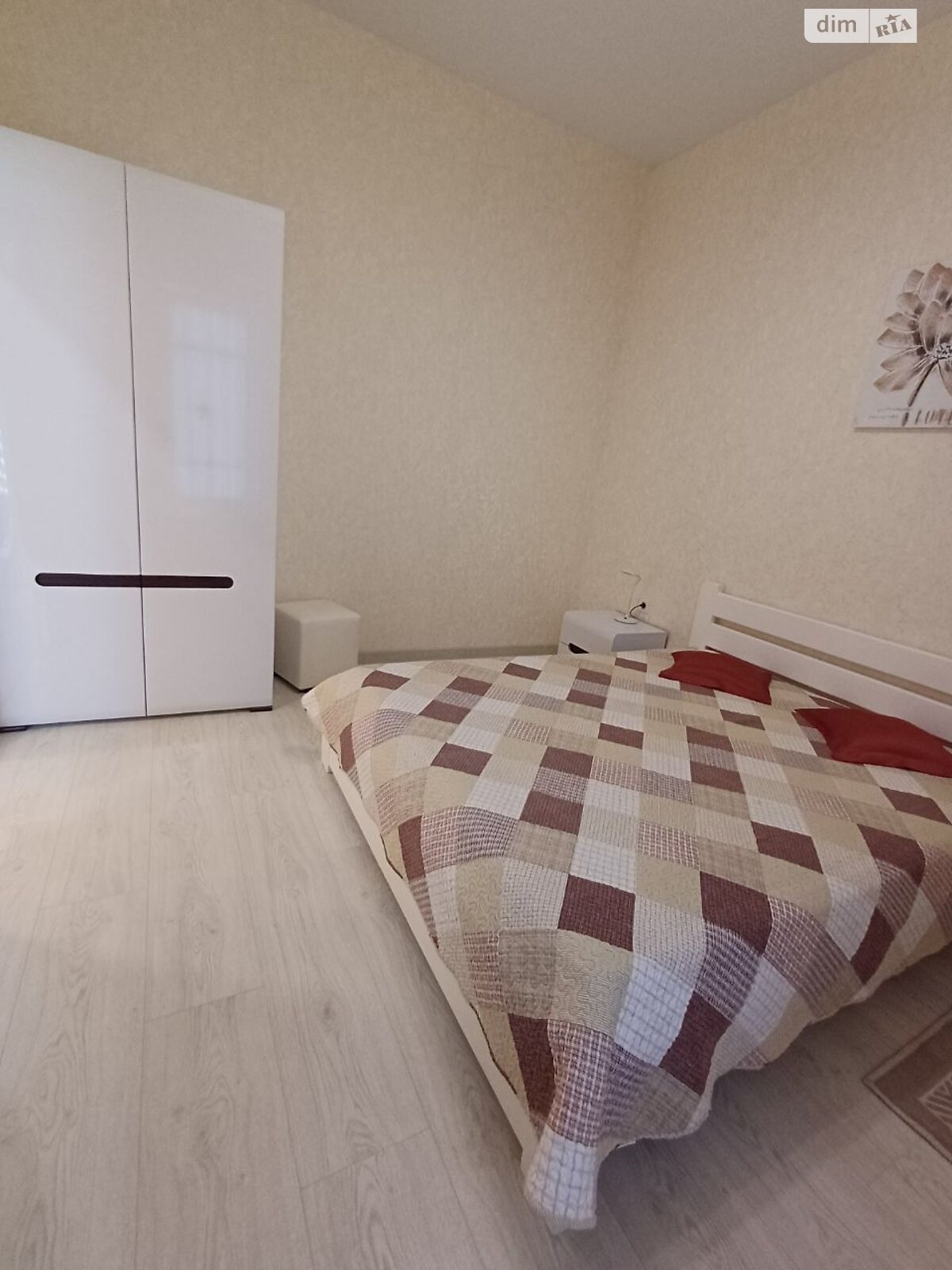 двухэтажный дом, 110 кв. м, кирпич. Сдается помесячно в Фонтанке фото 1