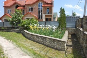 двухэтажный дом с балконом, 450 кв. м, кирпич. Сдается помесячно в Байковцах фото 2