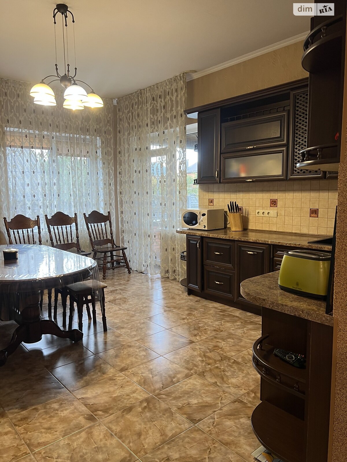 двухэтажный дом с верандой, 177 кв. м, кирпич. Сдается помесячно в Гатном фото 1 двухэтажный дом с верандой, 177 кв. м, кирпич. Сдается помесячно в Гатном фото 1