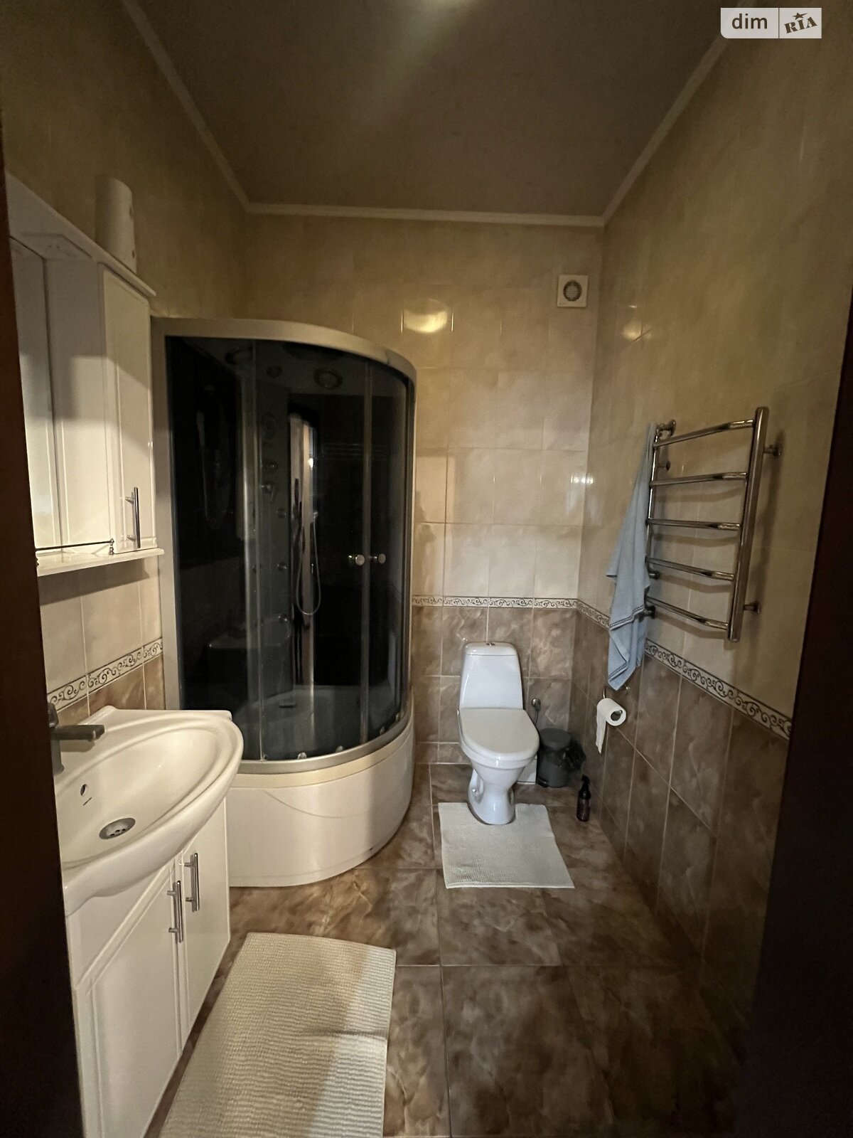 двухэтажный дом с верандой, 177 кв. м, кирпич. Сдается помесячно в Гатном фото 1 двухэтажный дом с верандой, 177 кв. м, кирпич. Сдается помесячно в Гатном фото 1