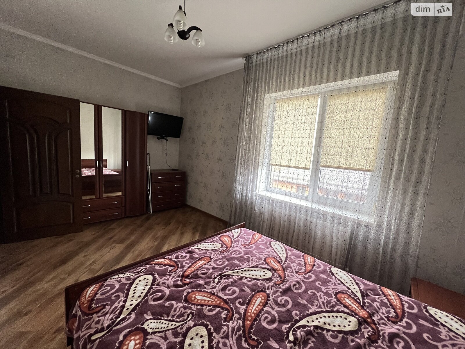 двухэтажный дом с верандой, 177 кв. м, кирпич. Сдается помесячно в Гатном фото 1 двухэтажный дом с верандой, 177 кв. м, кирпич. Сдается помесячно в Гатном фото 1