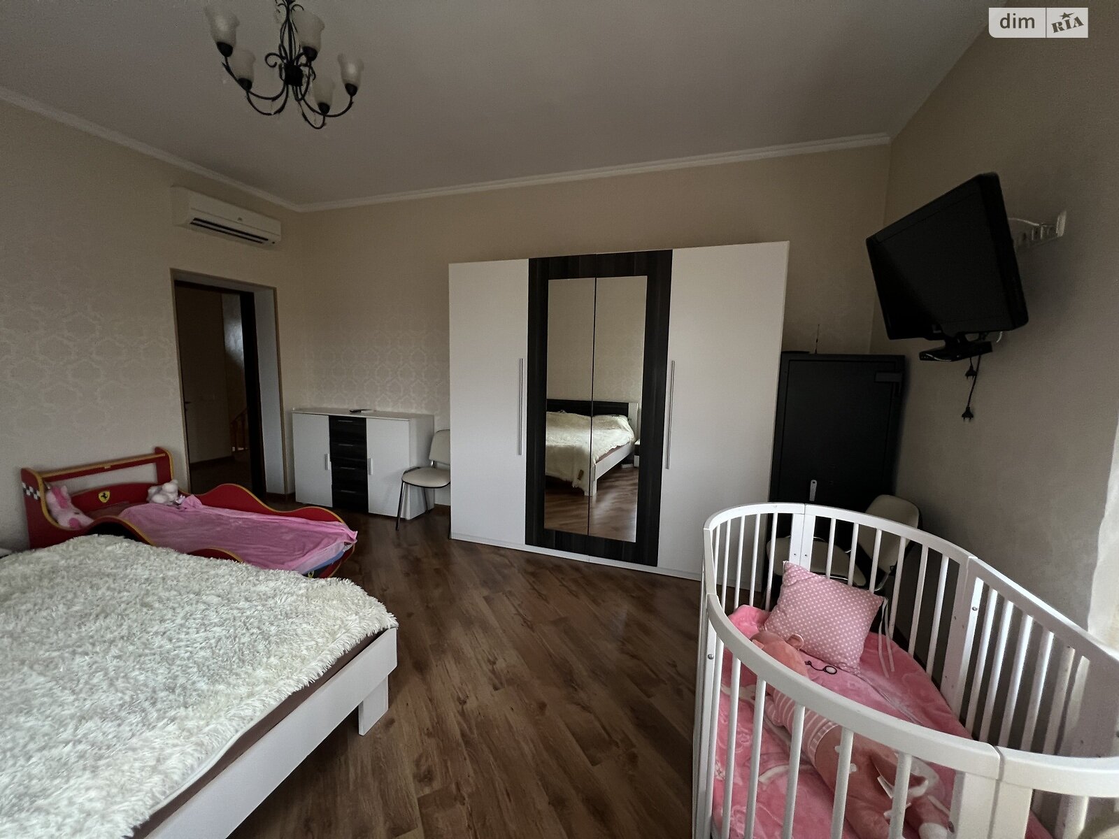 двухэтажный дом с верандой, 177 кв. м, кирпич. Сдается помесячно в Гатном фото 1 двухэтажный дом с верандой, 177 кв. м, кирпич. Сдается помесячно в Гатном фото 1