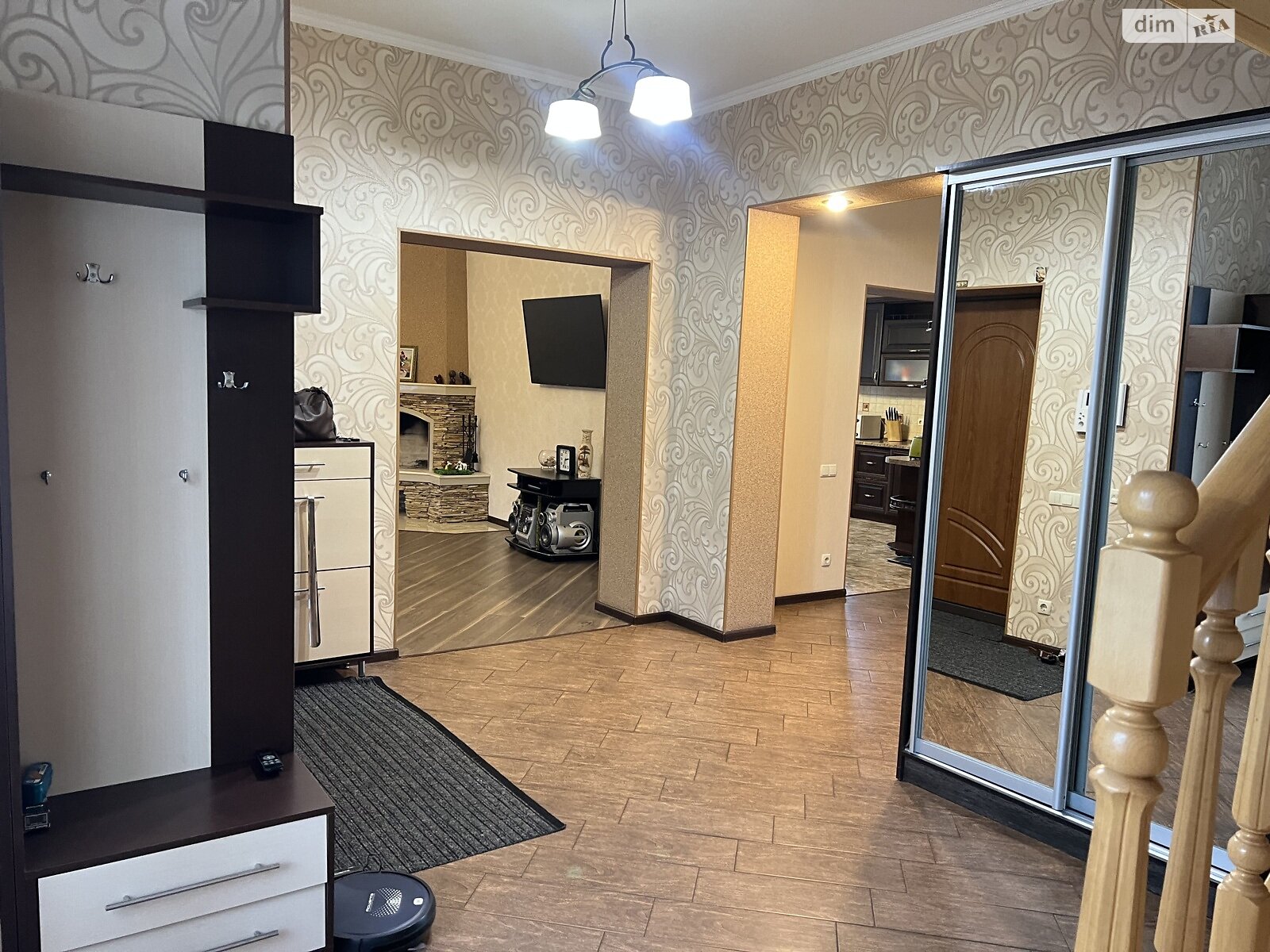 двухэтажный дом с верандой, 177 кв. м, кирпич. Сдается помесячно в Гатном фото 1 двухэтажный дом с верандой, 177 кв. м, кирпич. Сдается помесячно в Гатном фото 1