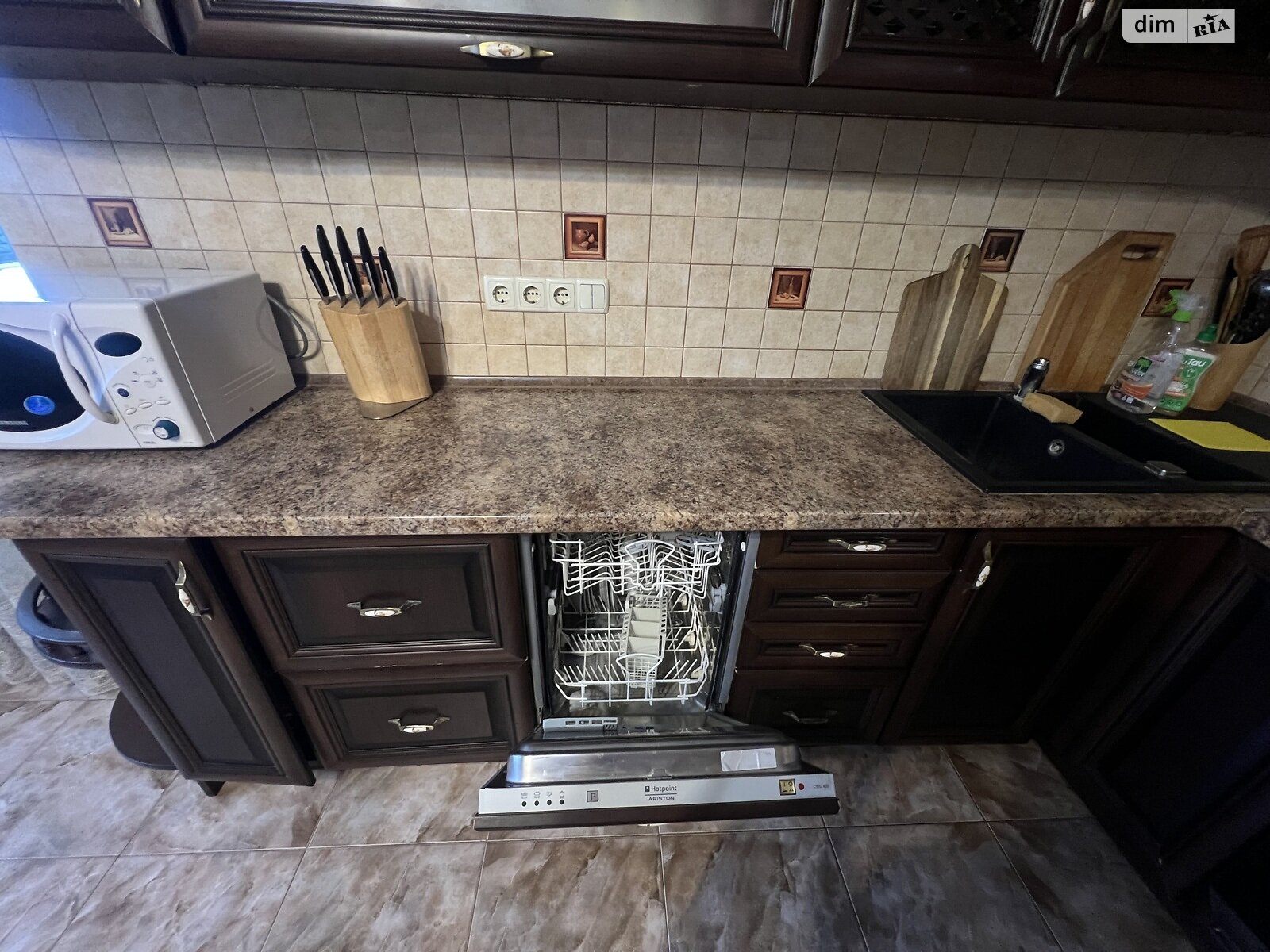 двухэтажный дом с верандой, 177 кв. м, кирпич. Сдается помесячно в Гатном фото 1 двухэтажный дом с верандой, 177 кв. м, кирпич. Сдается помесячно в Гатном фото 1