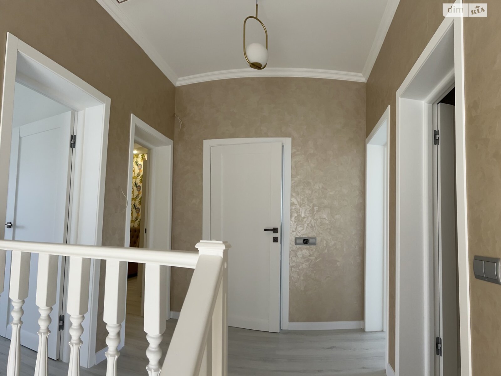 двухэтажный дом, 161 кв. м, кирпич. Сдается помесячно в Гатном фото 1 двухэтажный дом, 161 кв. м, кирпич. Сдается помесячно в Гатном фото 1