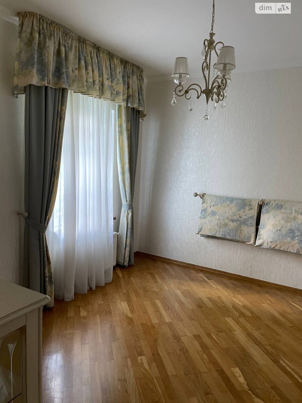 двухэтажный дом, 361.5 кв. м, кирпич. Сдается помесячно в Гатном фото 1 двухэтажный дом, 361.5 кв. м, кирпич. Сдается помесячно в Гатном фото 1