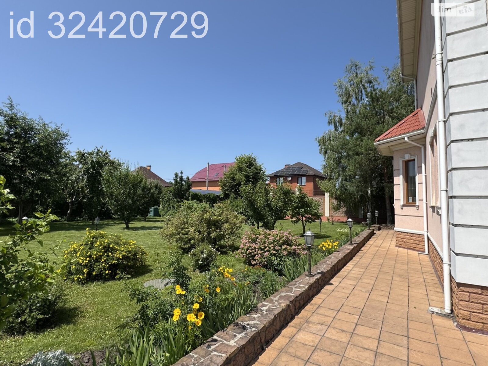 триповерховий будинок з гаражем, 500 кв. м, цегла. Здається помісячно в Гатне фото 1 триповерховий будинок з гаражем, 500 кв. м, цегла. Здається помісячно в Гатне фото 1