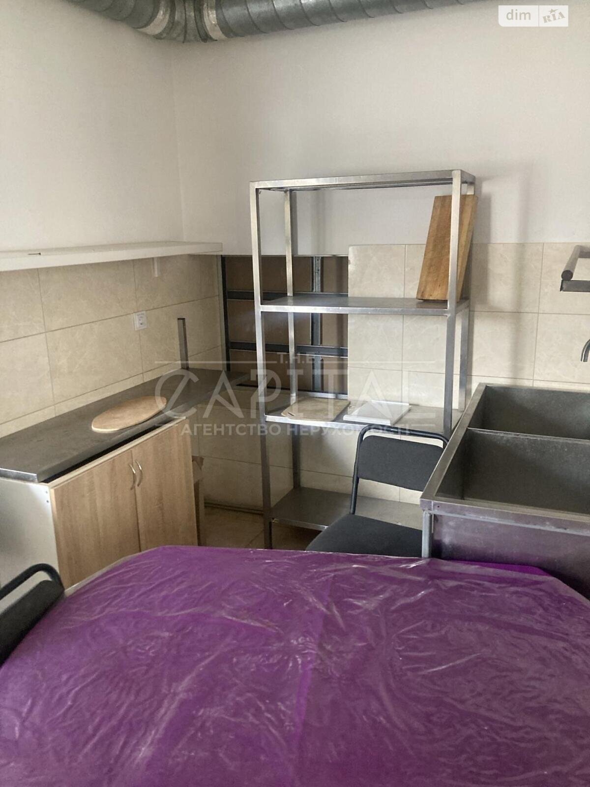 двоповерховий будинок, 600 кв. м, цегла. Здається помісячно в Гатне фото 1 двоповерховий будинок, 600 кв. м, цегла. Здається помісячно в Гатне фото 1