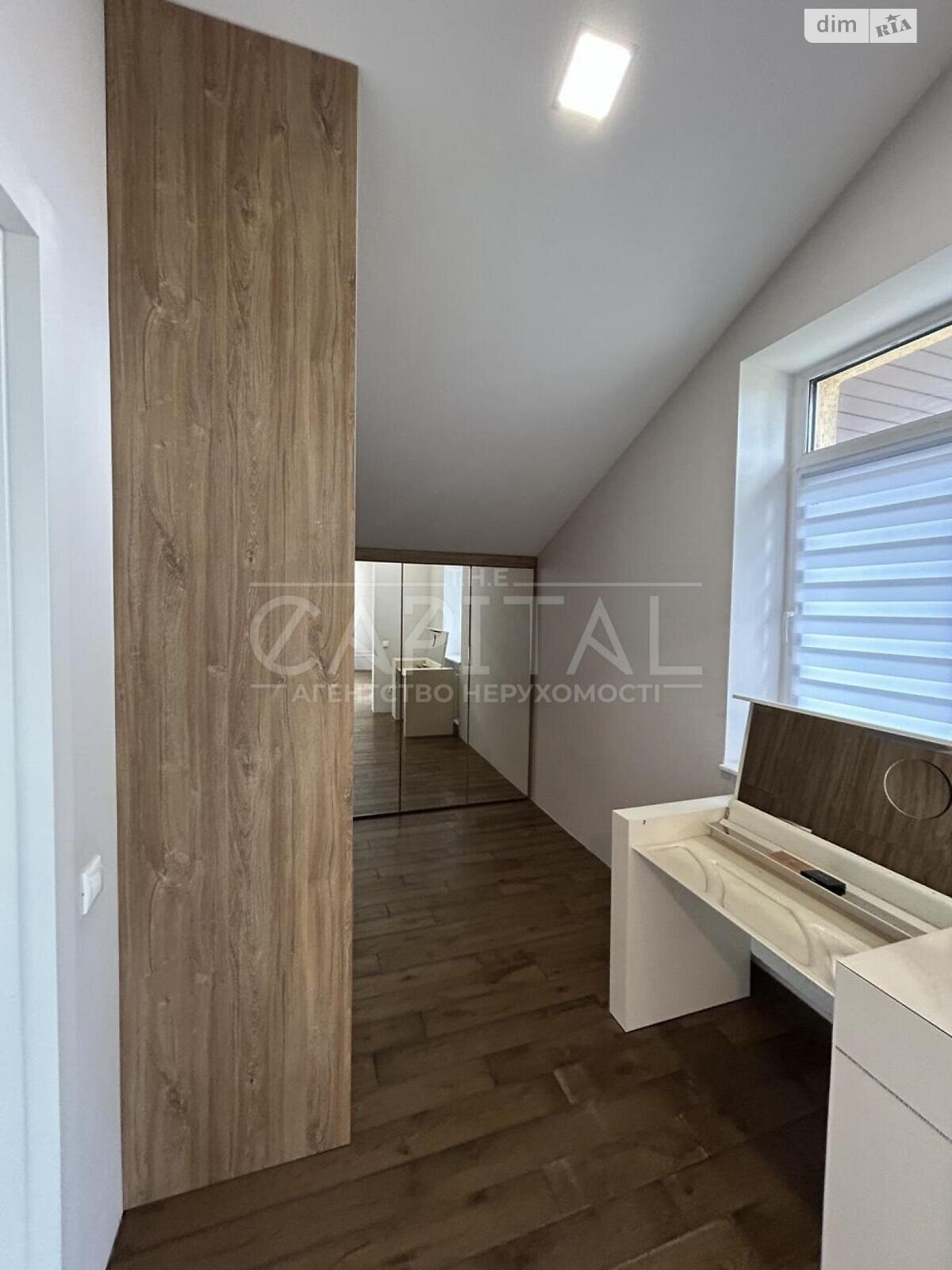 двоповерховий будинок з гаражем, 238 кв. м, кирпич. Здається помісячно в Гатне фото 1