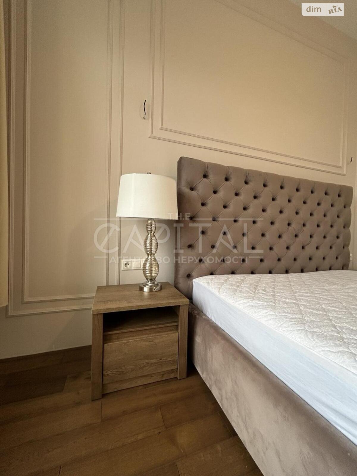 двоповерховий будинок з гаражем, 238 кв. м, кирпич. Здається помісячно в Гатне фото 1