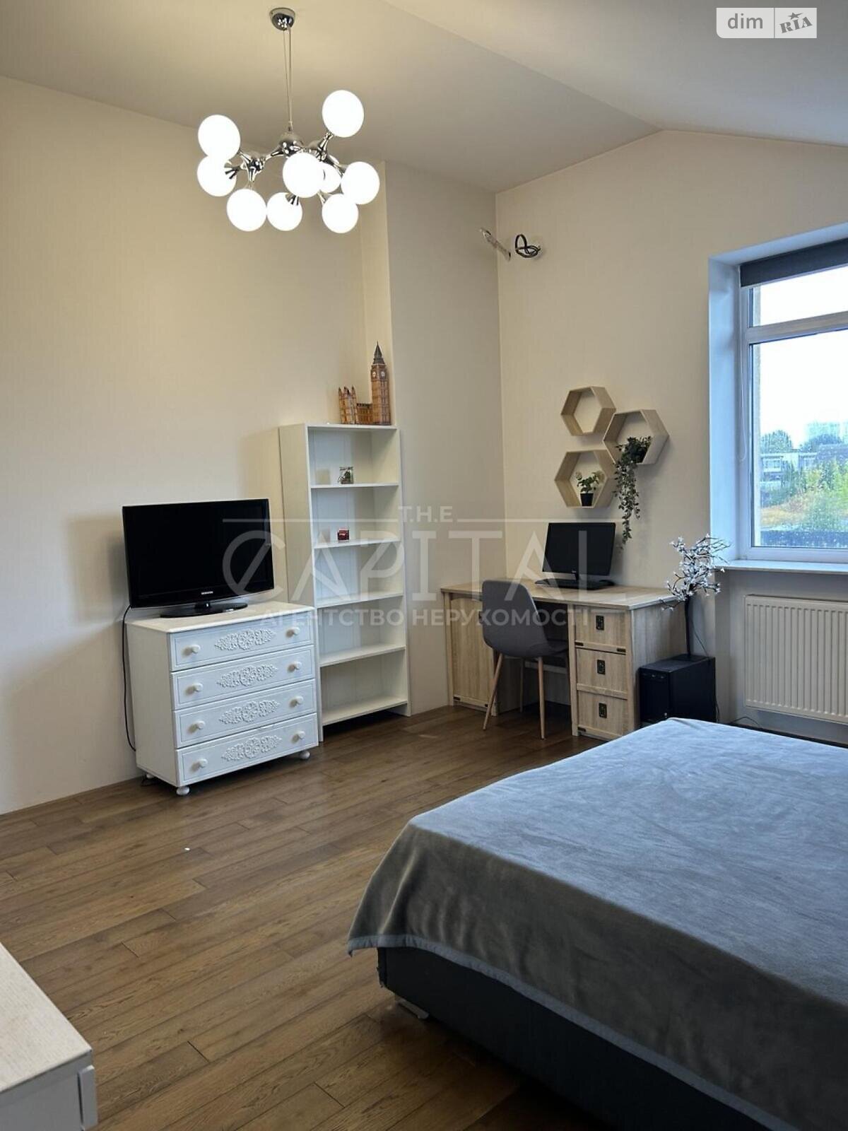 двоповерховий будинок з гаражем, 238 кв. м, кирпич. Здається помісячно в Гатне фото 1