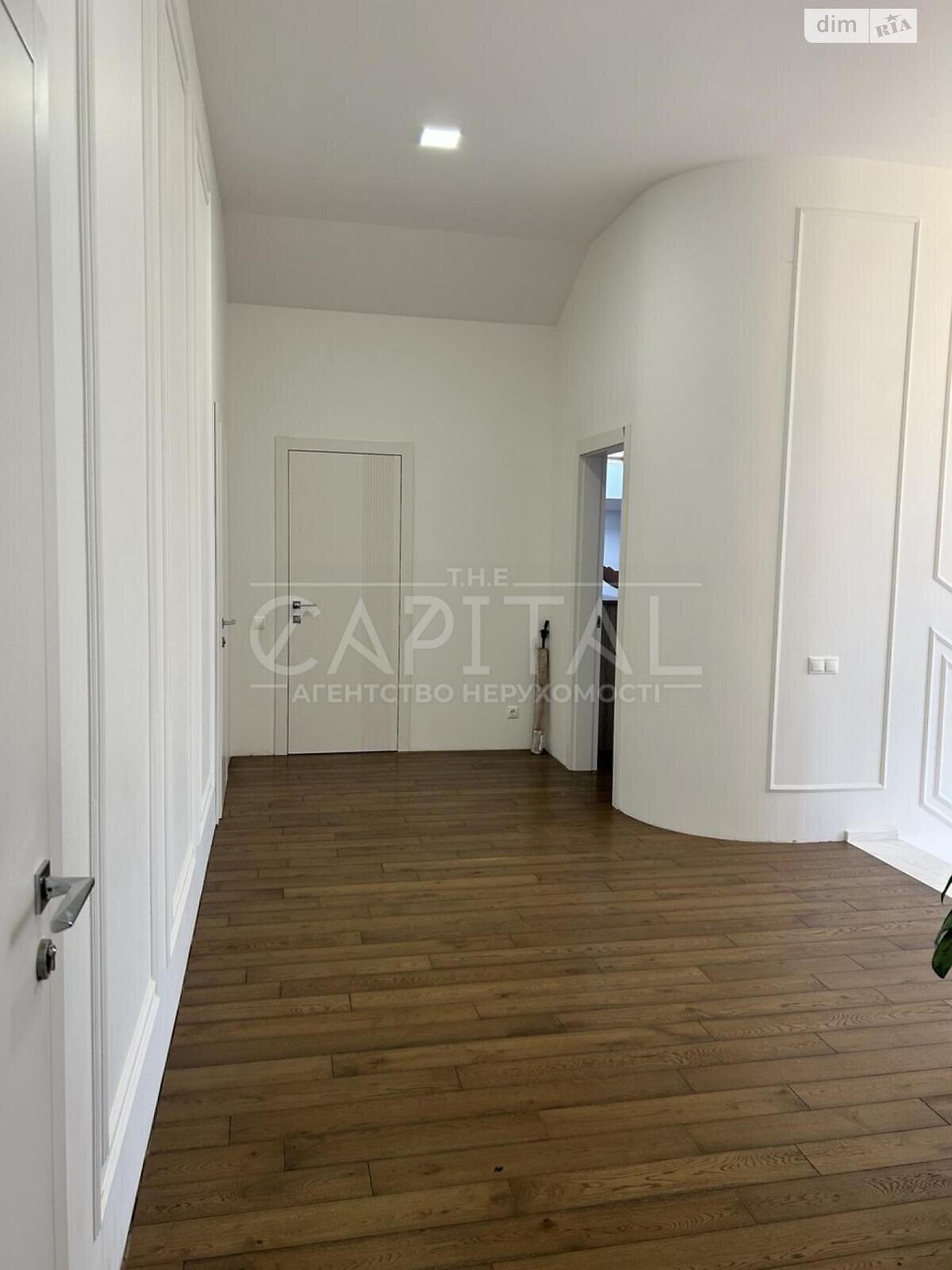 двоповерховий будинок з гаражем, 238 кв. м, кирпич. Здається помісячно в Гатне фото 1