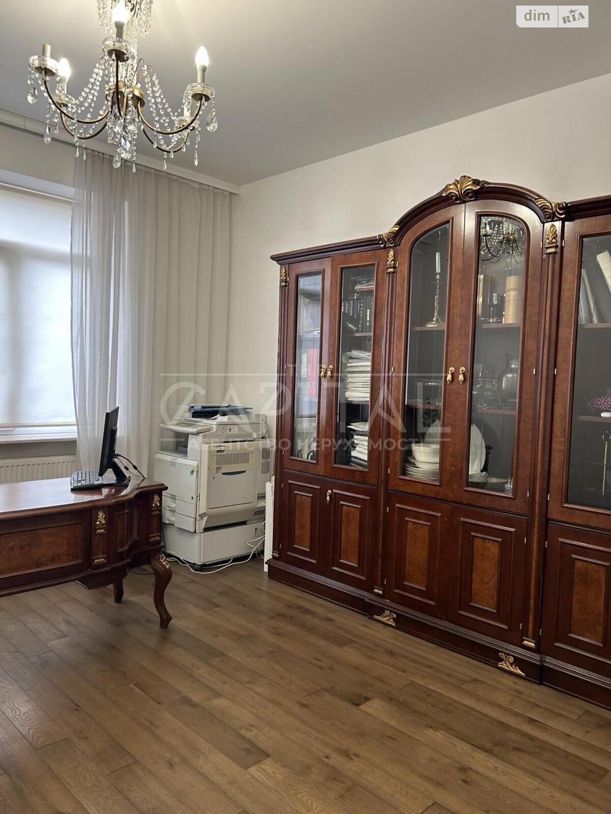 двоповерховий будинок з гаражем, 238 кв. м, кирпич. Здається помісячно в Гатне фото 1