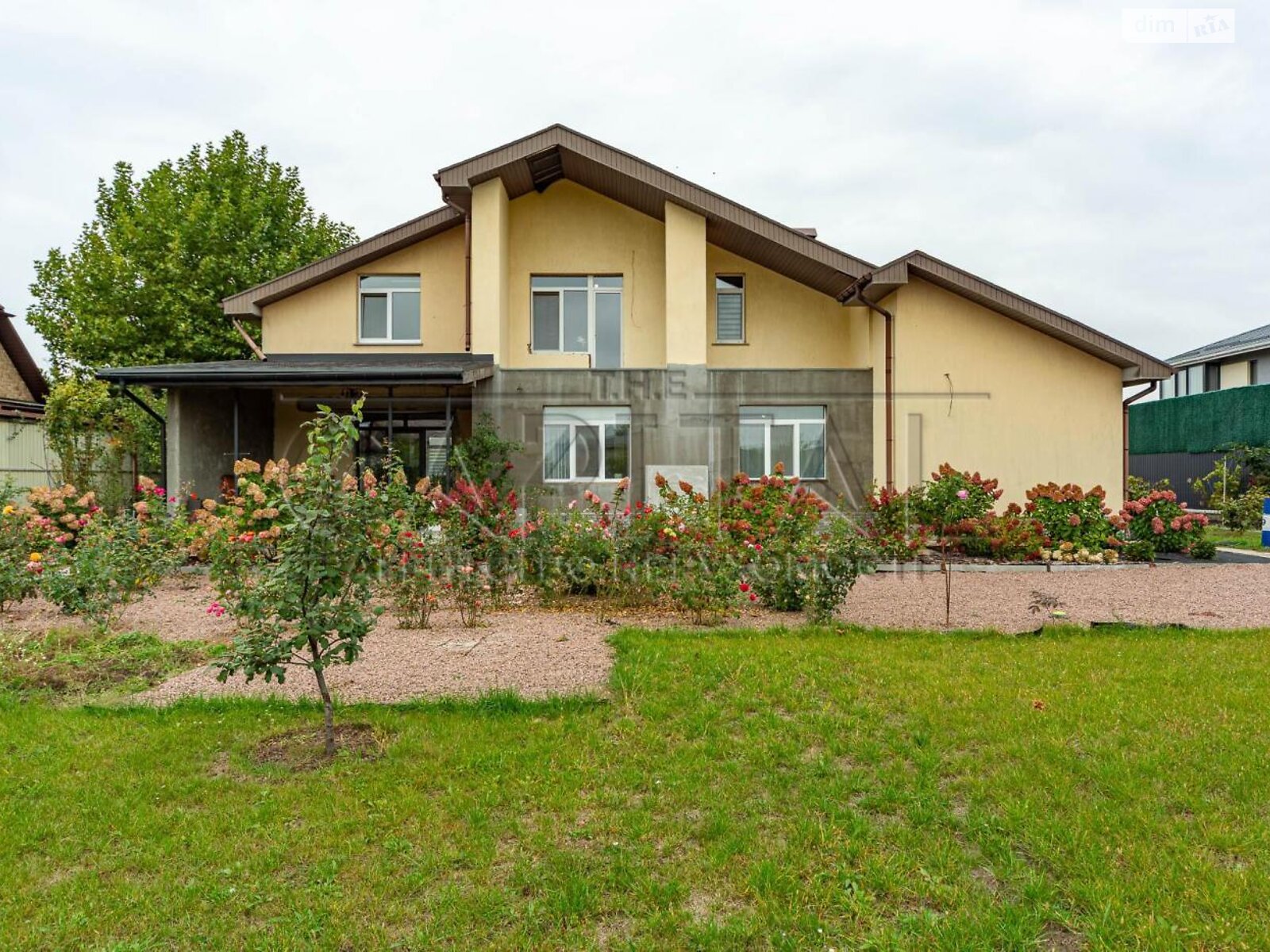 двоповерховий будинок з гаражем, 238 кв. м, кирпич. Здається помісячно в Гатне фото 1