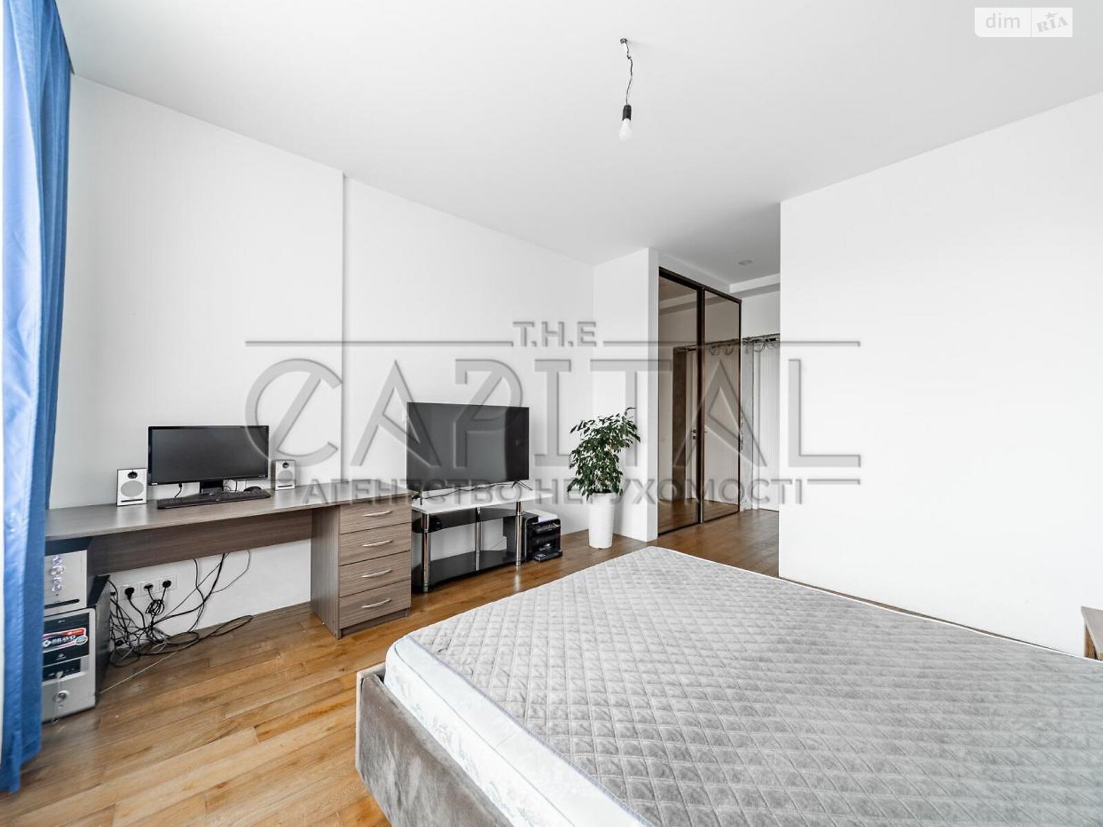 двоповерховий будинок з гаражем, 238 кв. м, кирпич. Здається помісячно в Гатне фото 1