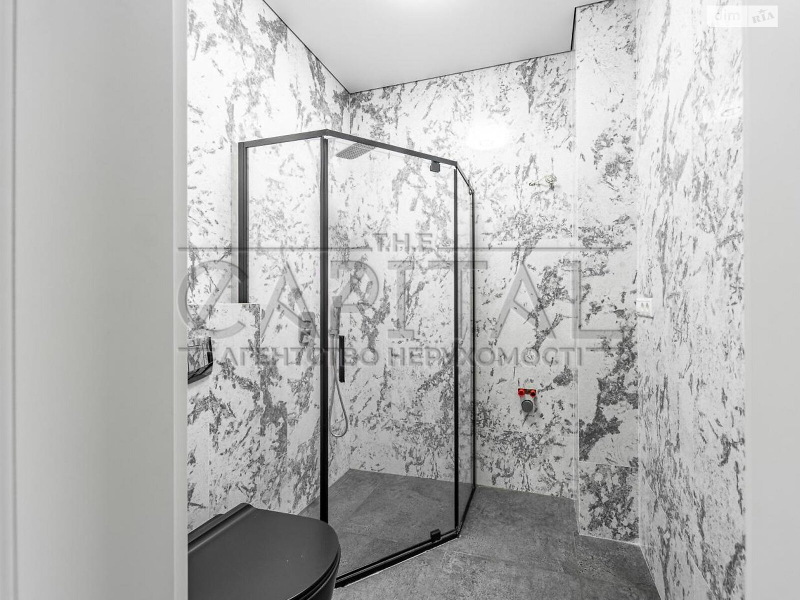 двоповерховий будинок з гаражем, 238 кв. м, кирпич. Здається помісячно в Гатне фото 1