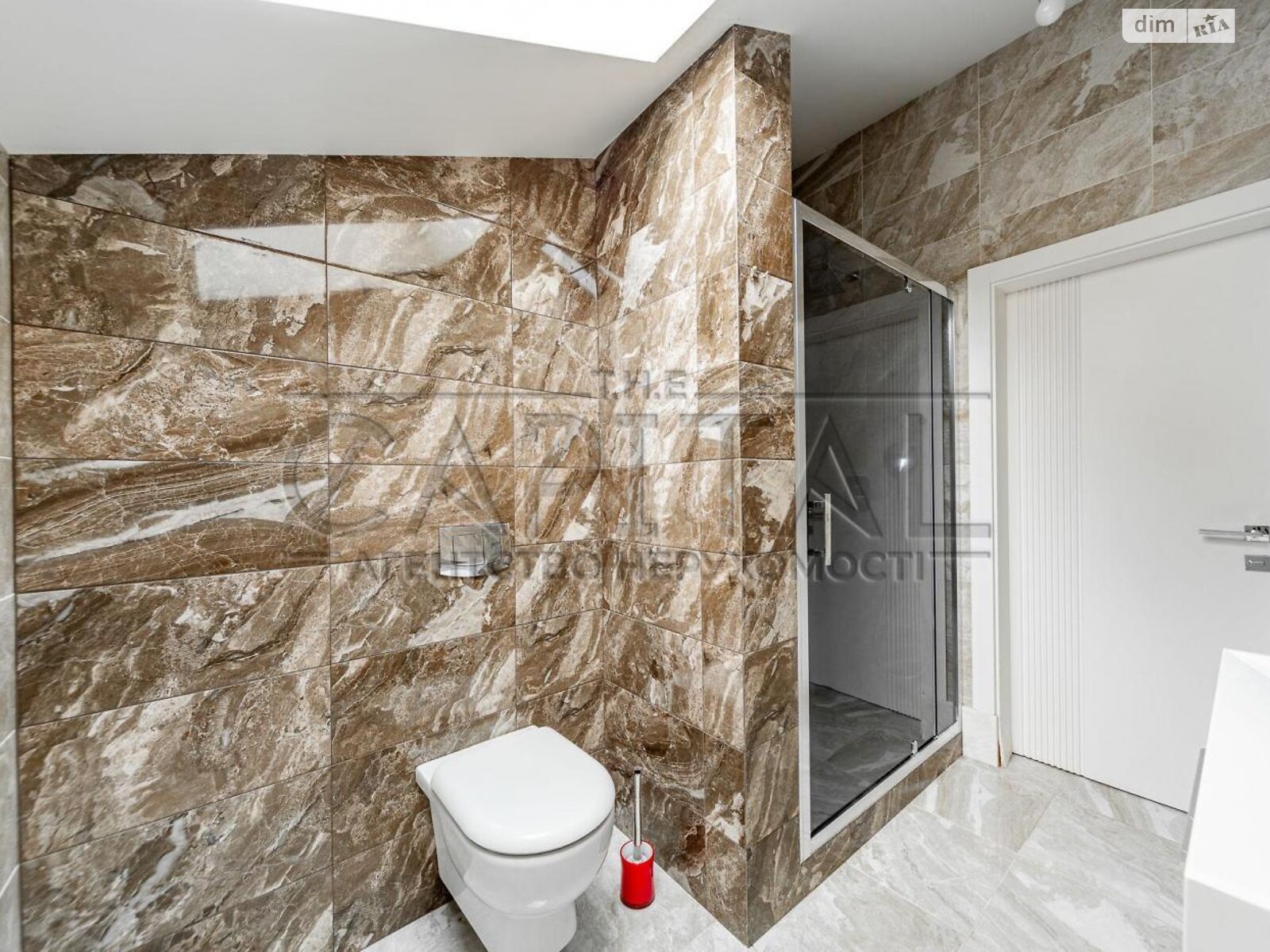 двоповерховий будинок з гаражем, 238 кв. м, кирпич. Здається помісячно в Гатне фото 1