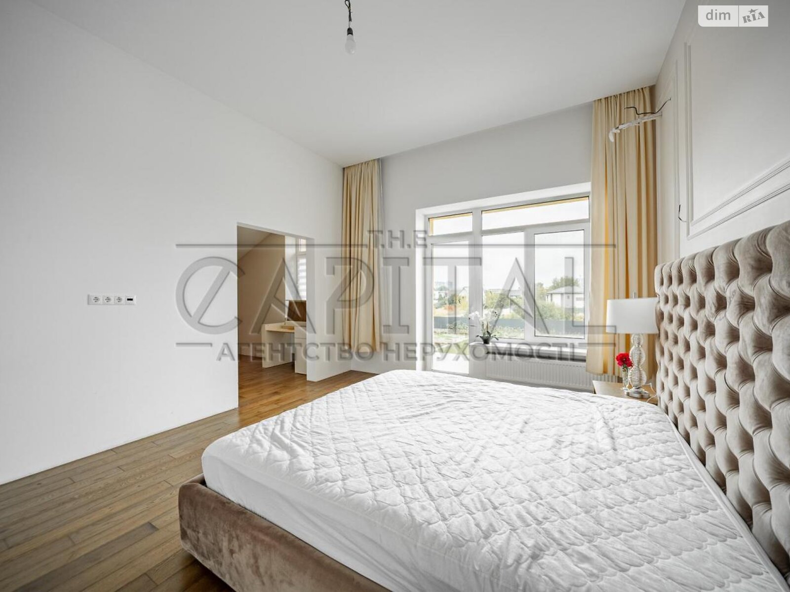 двоповерховий будинок з гаражем, 238 кв. м, кирпич. Здається помісячно в Гатне фото 1