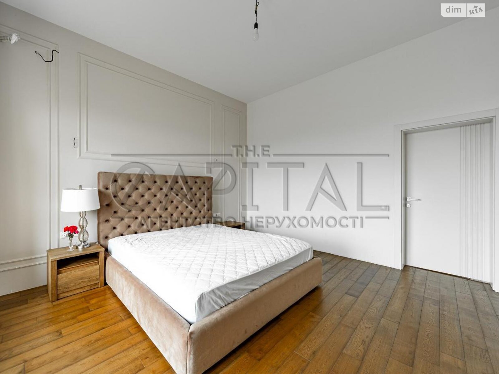 двоповерховий будинок з гаражем, 238 кв. м, кирпич. Здається помісячно в Гатне фото 1