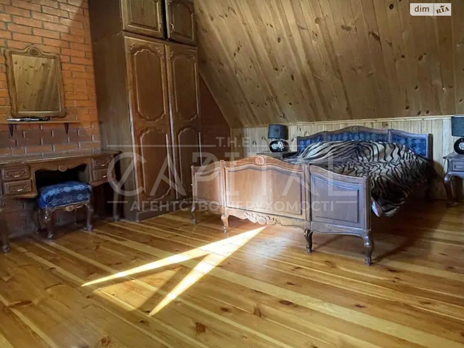 трехэтажный дом, 350 кв. м, кирпич. Сдается помесячно в Гнедине фото 1 трехэтажный дом, 350 кв. м, кирпич. Сдается помесячно в Гнедине фото 1