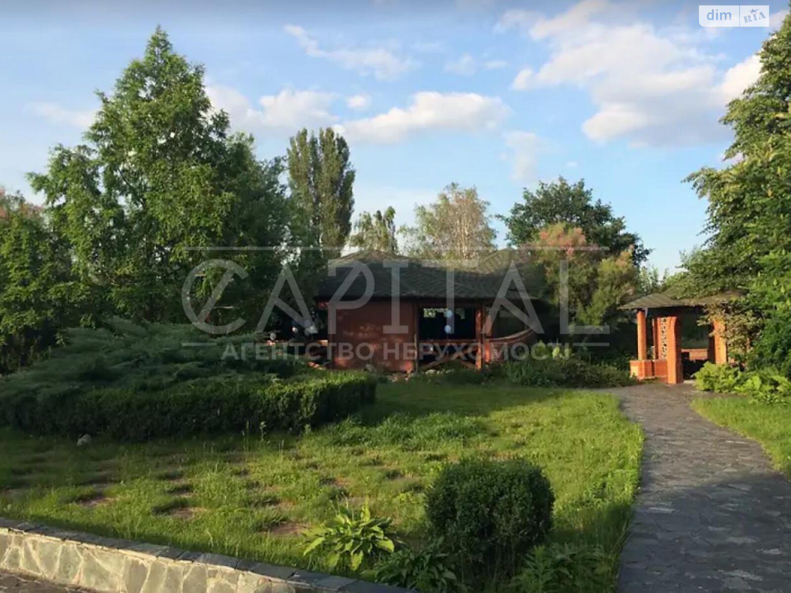 трехэтажный дом, 350 кв. м, кирпич. Сдается помесячно в Гнедине фото 1 трехэтажный дом, 350 кв. м, кирпич. Сдается помесячно в Гнедине фото 1