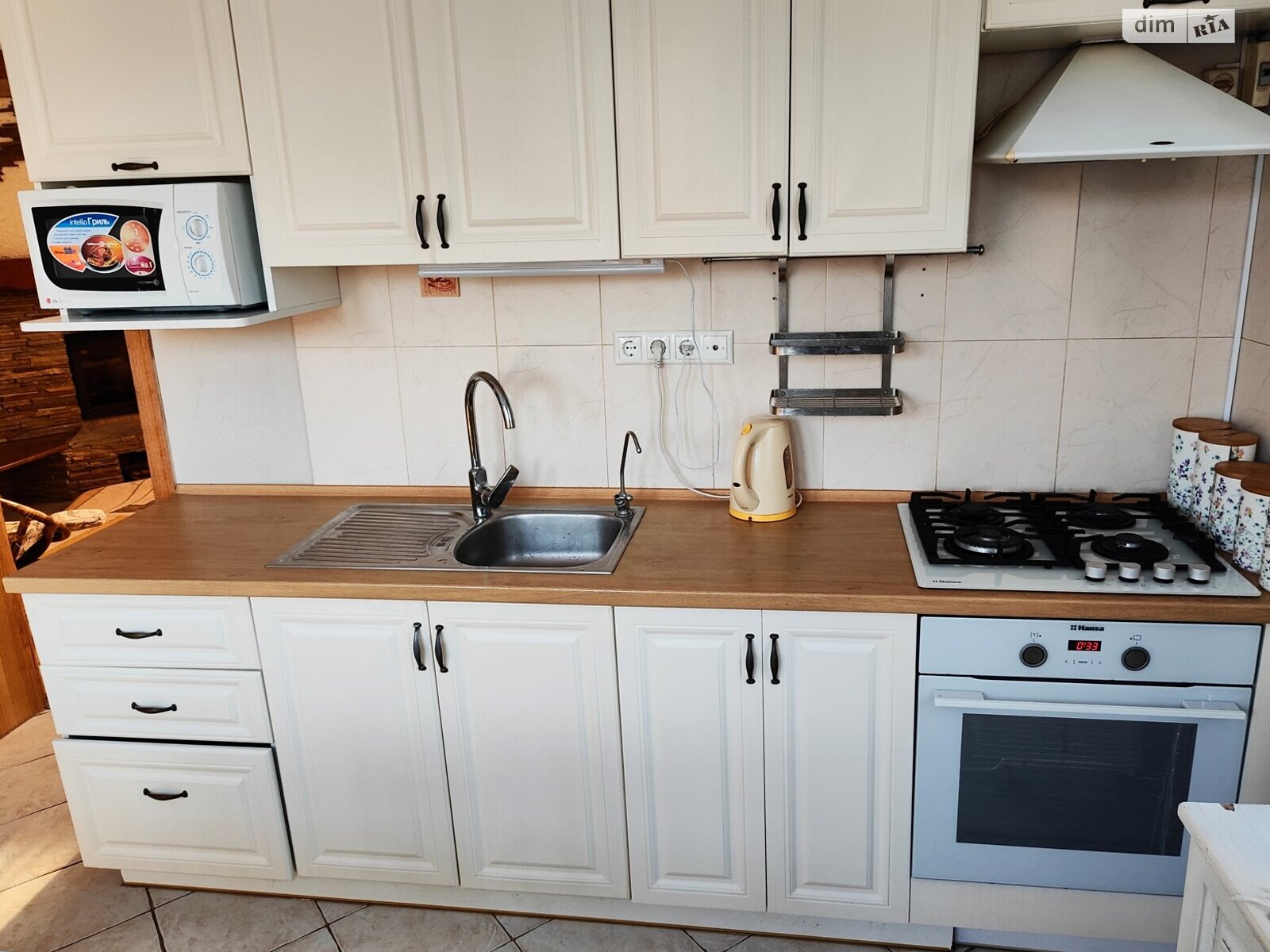 двухэтажный дом с верандой, 109 кв. м, кирпич. Сдается помесячно в Гнедине фото 1