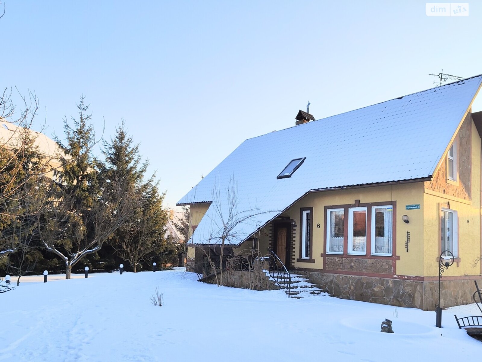 двухэтажный дом с верандой, 109 кв. м, кирпич. Сдается помесячно в Гнедине фото 1