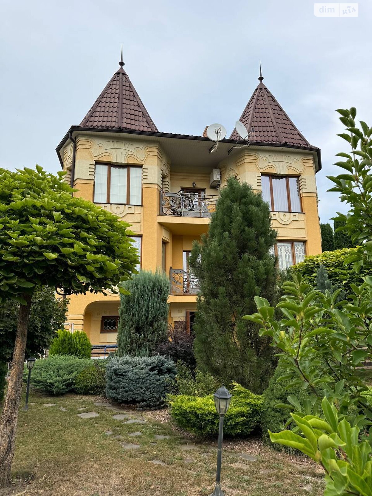 двоповерховий будинок з гаражем, 316 кв. м, цегла. Здається помісячно в Годилові фото 1