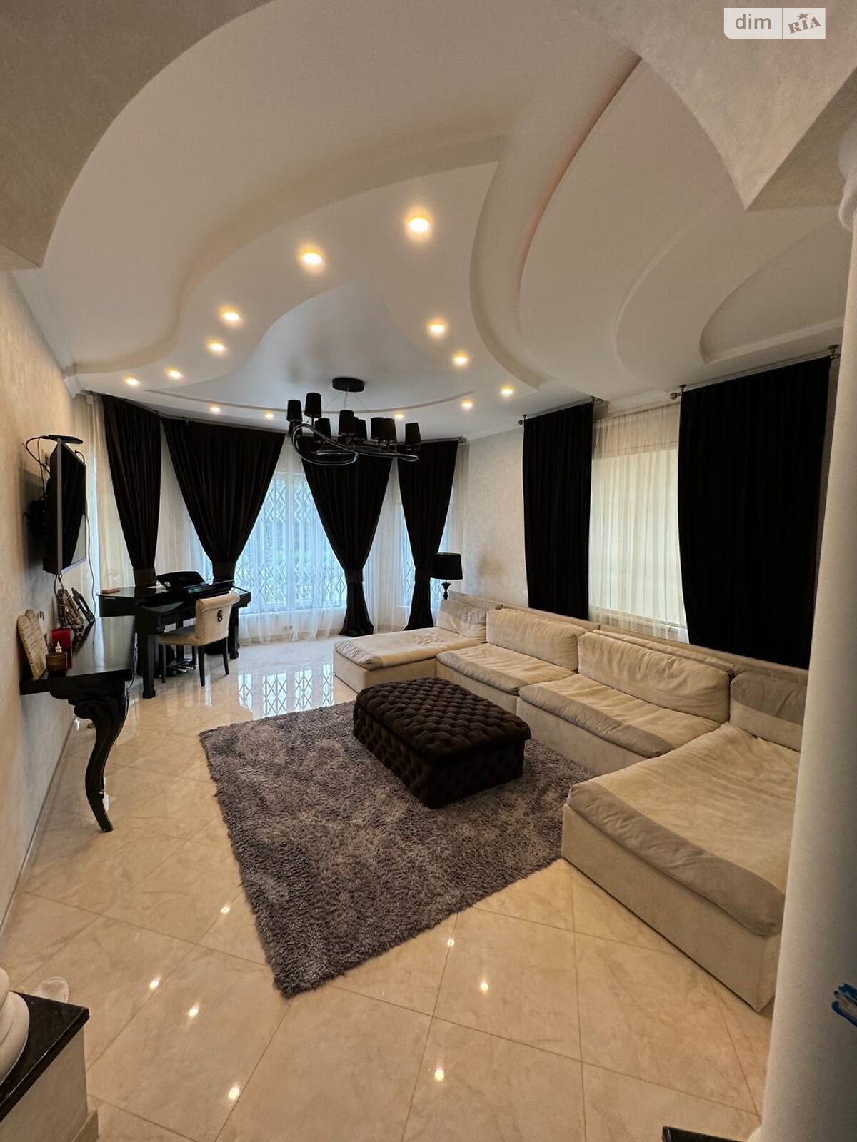 двоповерховий будинок з гаражем, 316 кв. м, цегла. Здається помісячно в Годилові фото 1