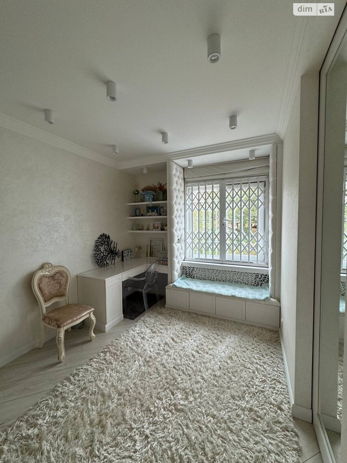 двоповерховий будинок з гаражем, 316 кв. м, цегла. Здається помісячно в Годилові фото 1