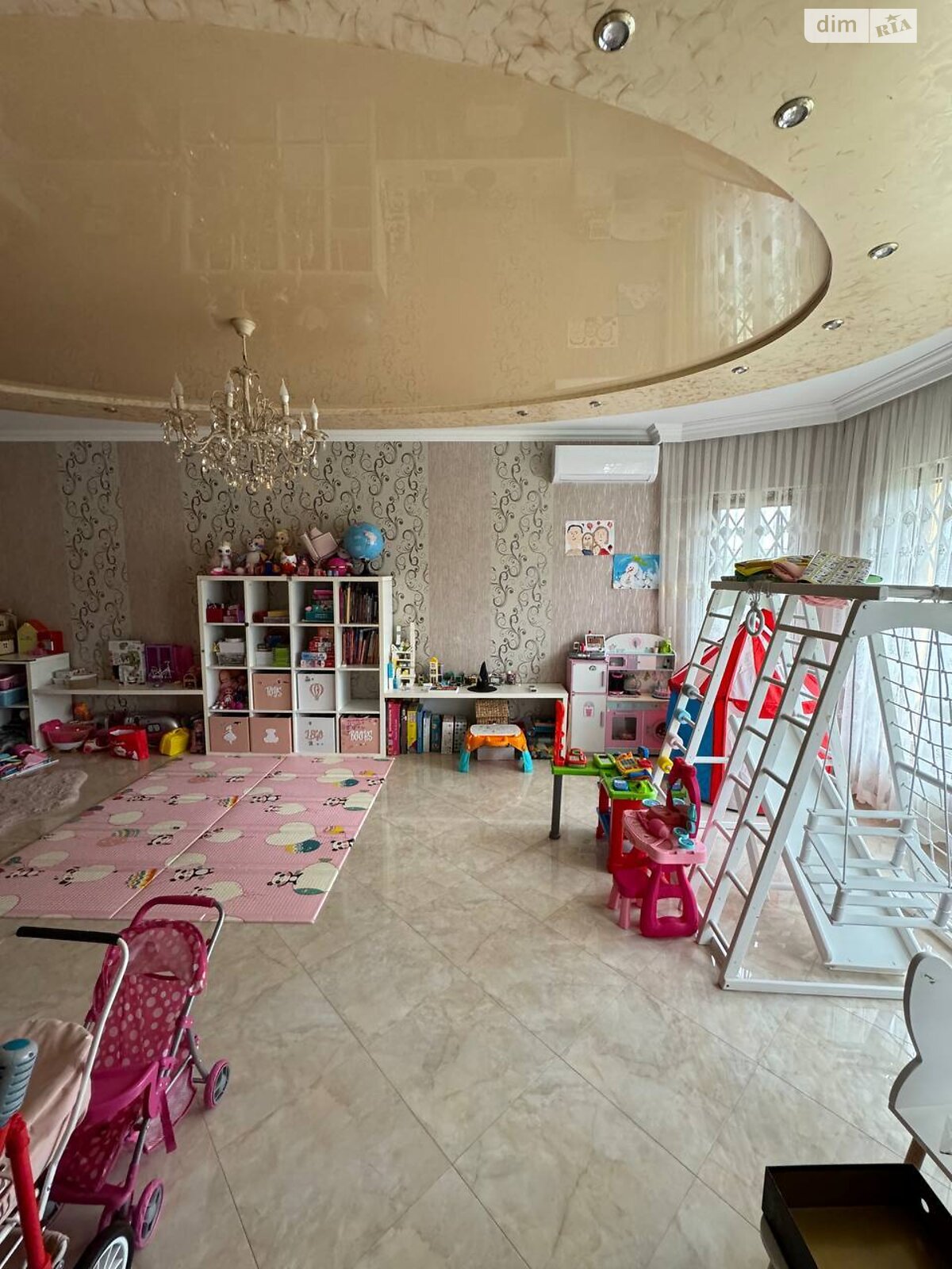 двоповерховий будинок з гаражем, 316 кв. м, цегла. Здається помісячно в Годилові фото 1