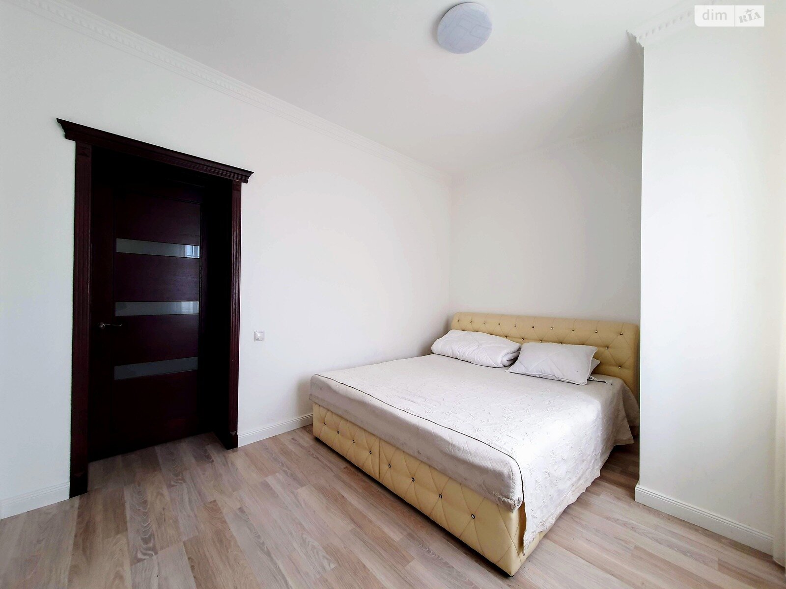 двухэтажный дом с гаражом, 200 кв. м, кирпич. Сдается помесячно в Годилове фото 1