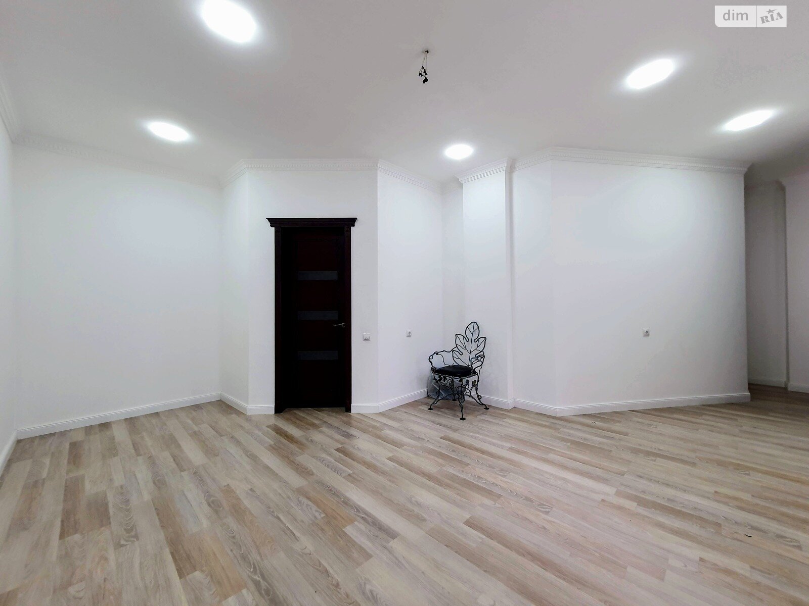 двухэтажный дом с гаражом, 200 кв. м, кирпич. Сдается помесячно в Годилове фото 1