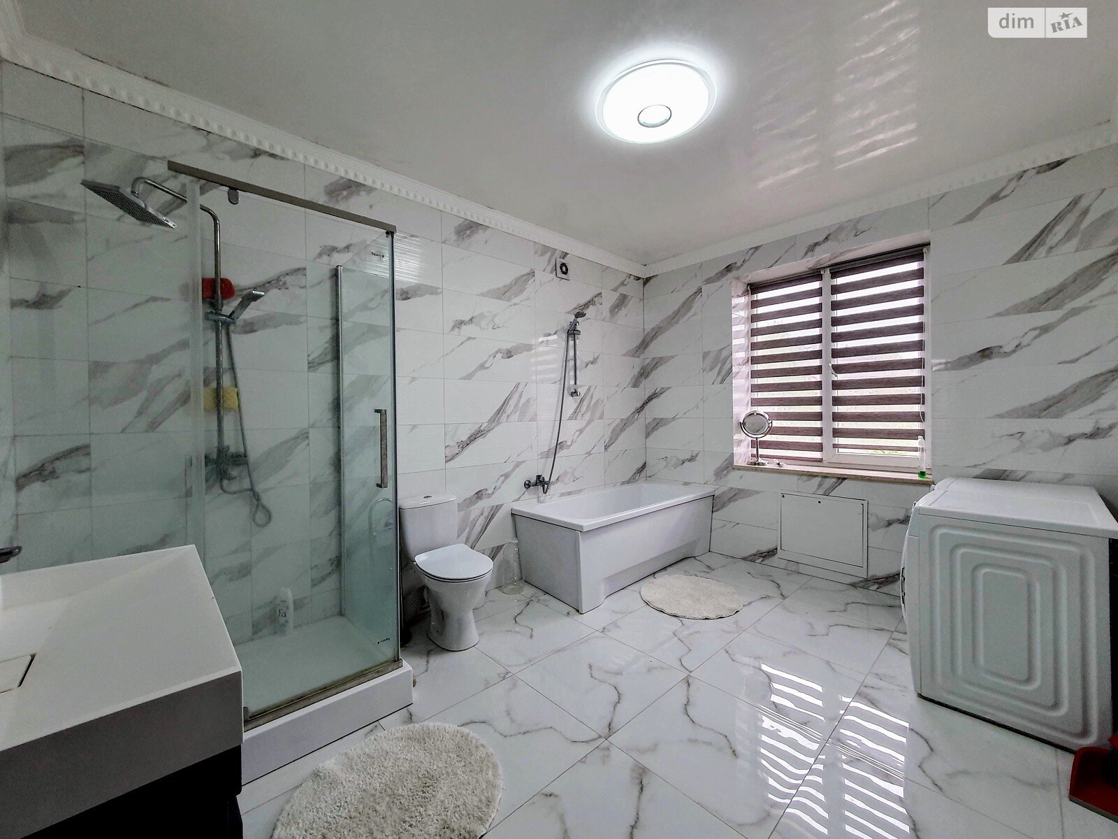 двухэтажный дом с гаражом, 200 кв. м, кирпич. Сдается помесячно в Годилове фото 1