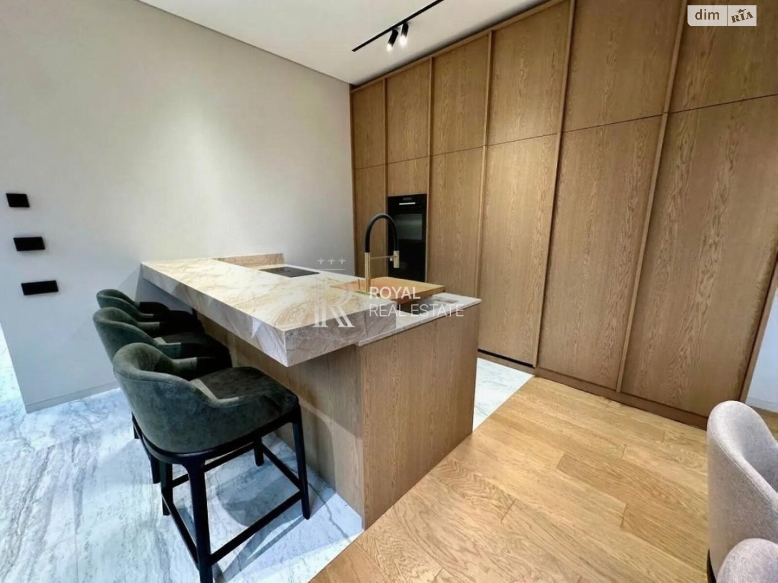 одноэтажный дом с верандой, 133 кв. м, кирпич. Сдается помесячно в Горбовичах фото 1 одноэтажный дом с верандой, 133 кв. м, кирпич. Сдается помесячно в Горбовичах фото 1