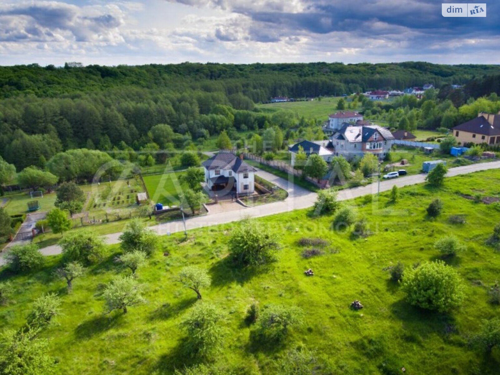 двухэтажный дом, 170 кв. м, кирпич. Сдается помесячно в Горбовичах фото 1