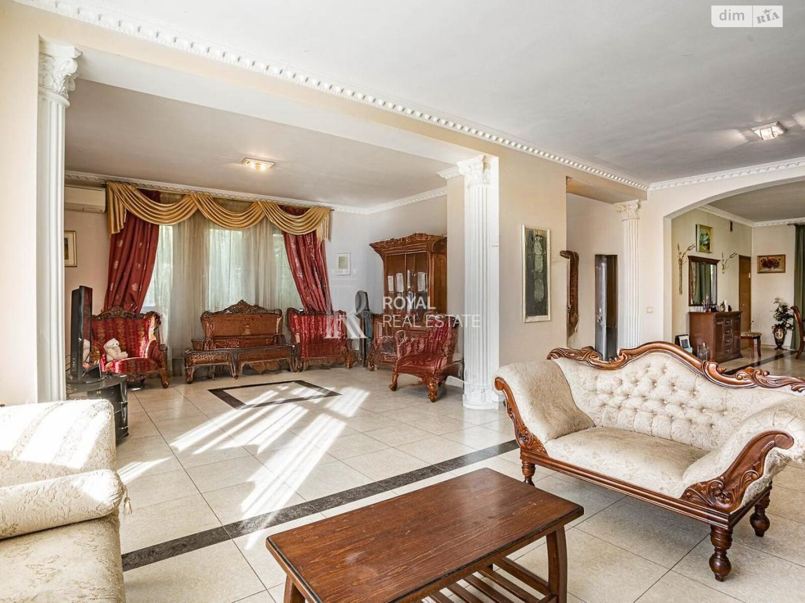 двоповерховий будинок з верандою, 464 кв. м, кирпич. Здається помісячно в Гореничах фото 1