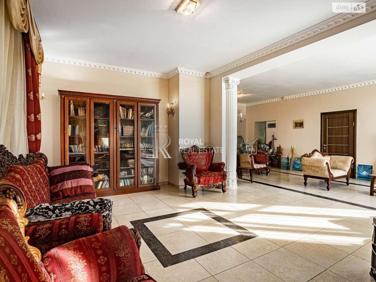 двоповерховий будинок з верандою, 464 кв. м, кирпич. Здається помісячно в Гореничах фото 1