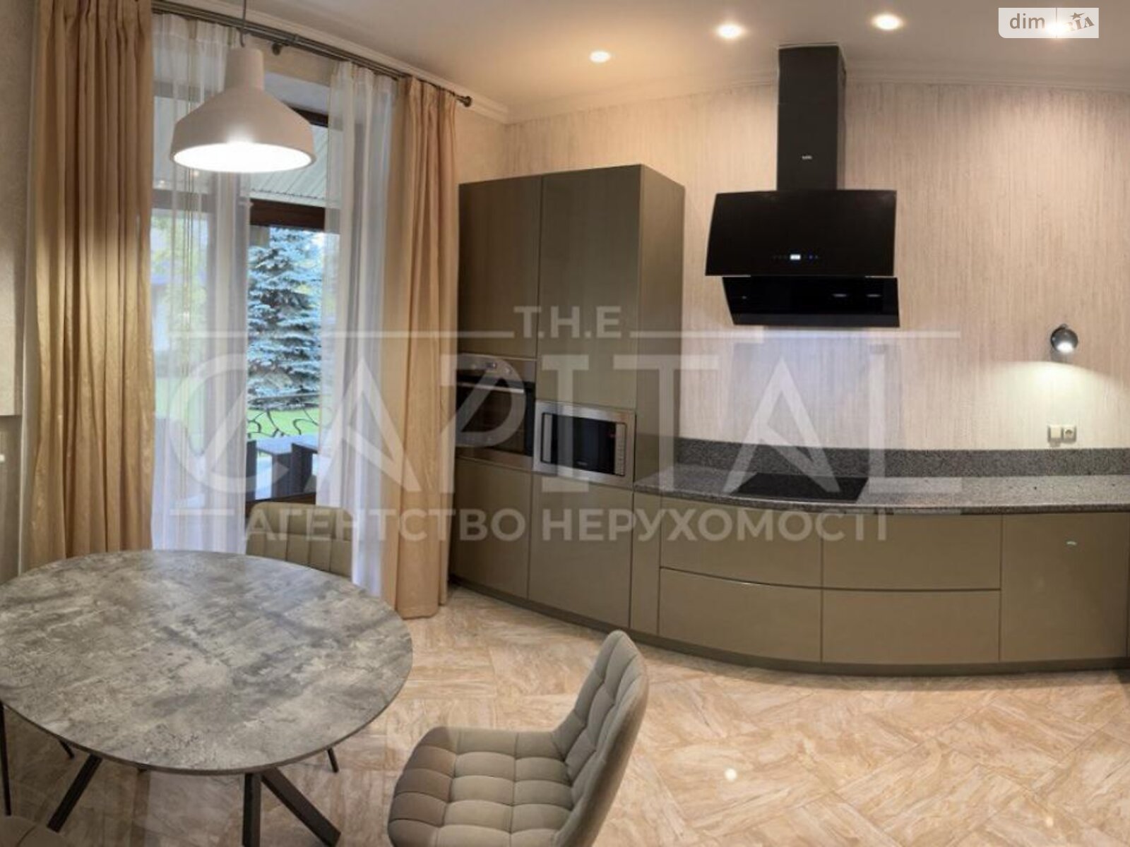 двухэтажный дом, 220 кв. м, кирпич. Сдается помесячно в Гореничах фото 1 двухэтажный дом, 220 кв. м, кирпич. Сдается помесячно в Гореничах фото 1