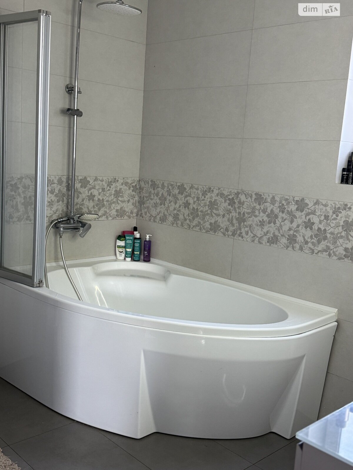 одноэтажный дом, 85 кв. м, кирпич. Сдается помесячно в Горенке фото 1 одноэтажный дом, 85 кв. м, кирпич. Сдается помесячно в Горенке фото 1