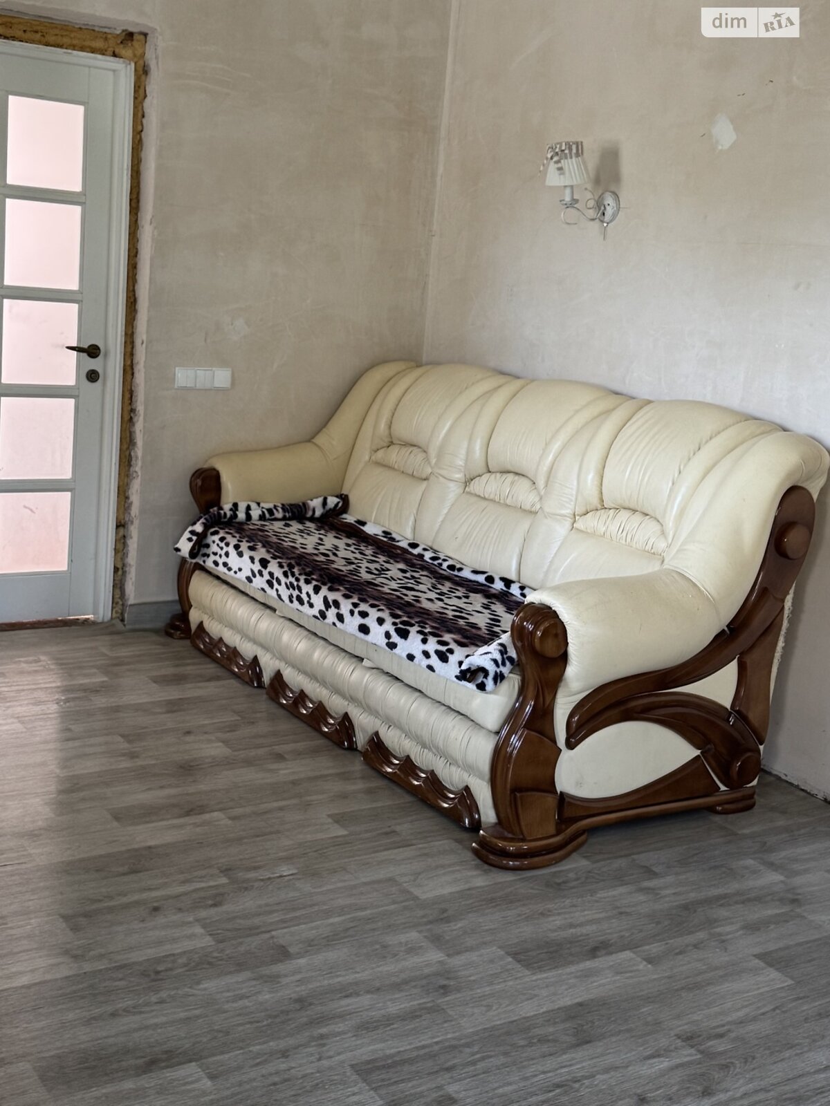 одноэтажный дом, 85 кв. м, кирпич. Сдается помесячно в Горенке фото 1 одноэтажный дом, 85 кв. м, кирпич. Сдается помесячно в Горенке фото 1