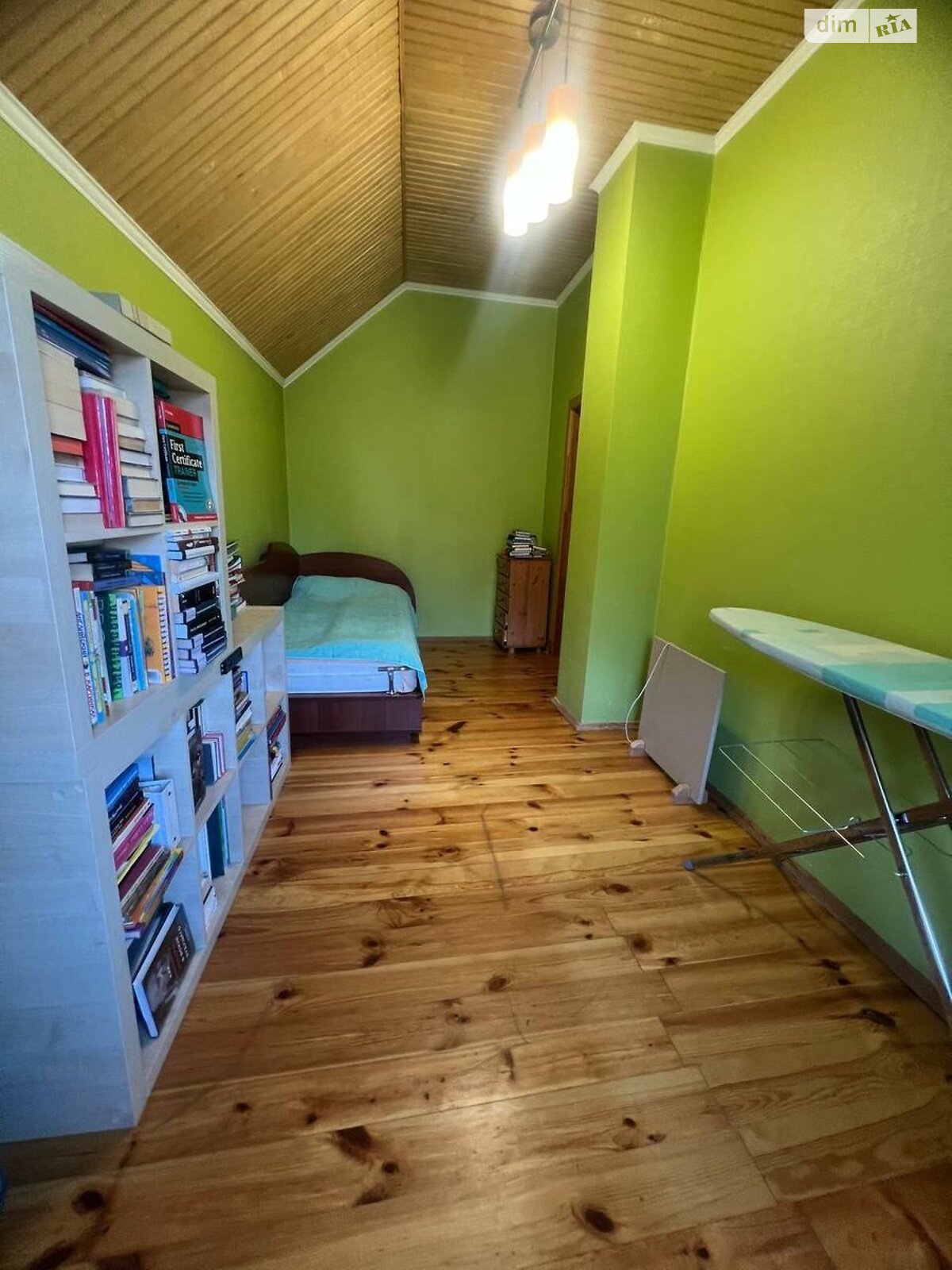 двухэтажный дом с гаражом, 160.8 кв. м, кирпич. Сдается помесячно в Гостомеле фото 1 двухэтажный дом с гаражом, 160.8 кв. м, кирпич. Сдается помесячно в Гостомеле фото 1