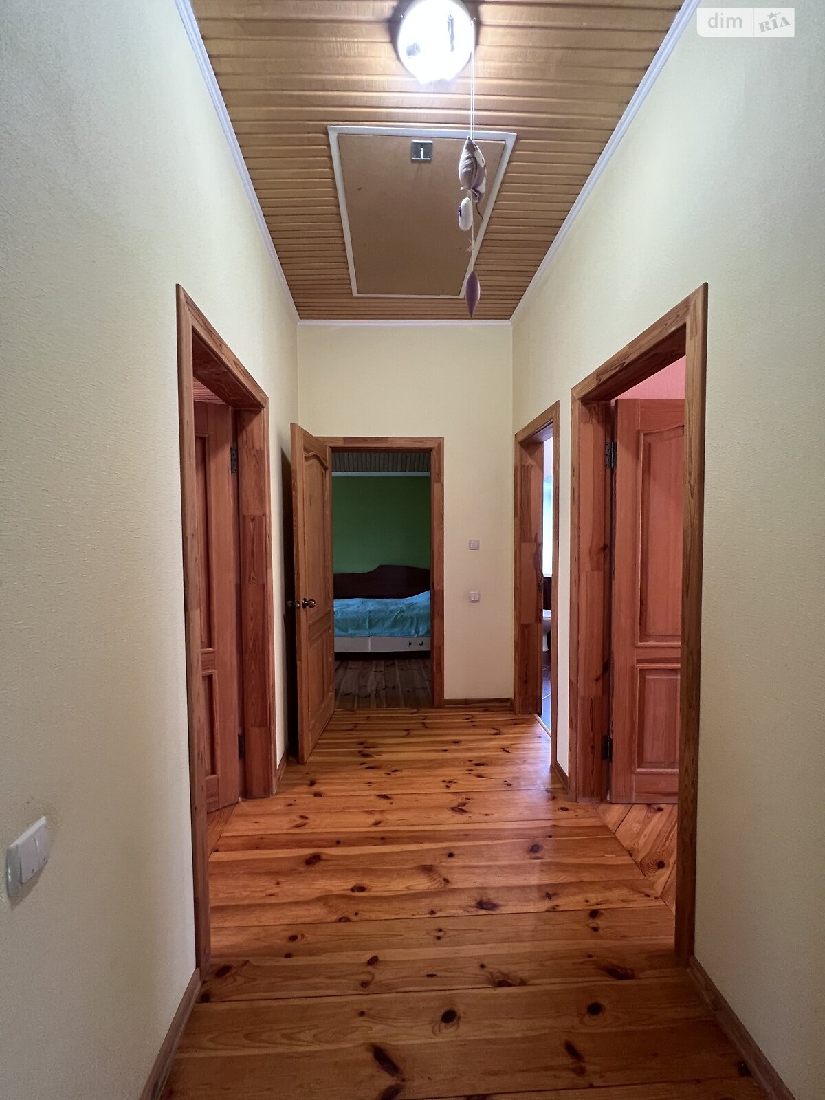 двухэтажный дом с гаражом, 160.8 кв. м, кирпич. Сдается помесячно в Гостомеле фото 1 двухэтажный дом с гаражом, 160.8 кв. м, кирпич. Сдается помесячно в Гостомеле фото 1