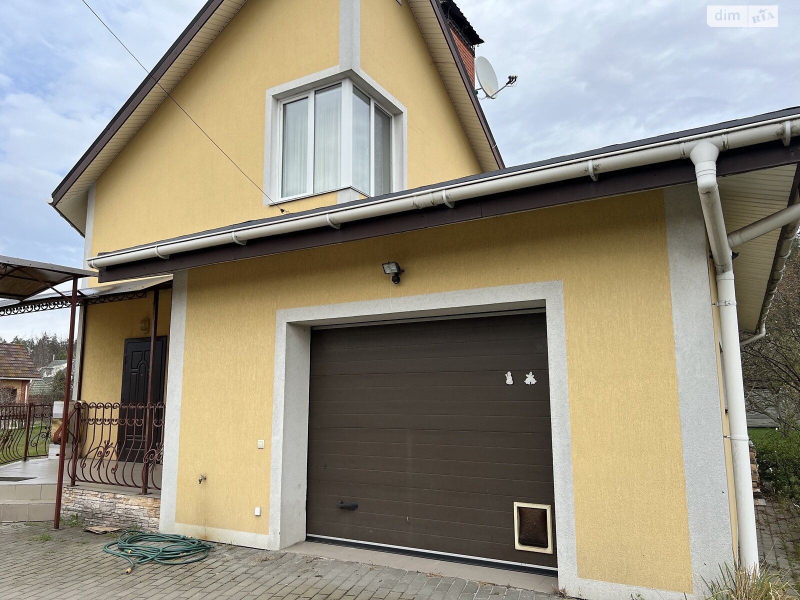 двухэтажный дом с гаражом, 160.8 кв. м, кирпич. Сдается помесячно в Гостомеле фото 1 двухэтажный дом с гаражом, 160.8 кв. м, кирпич. Сдается помесячно в Гостомеле фото 1