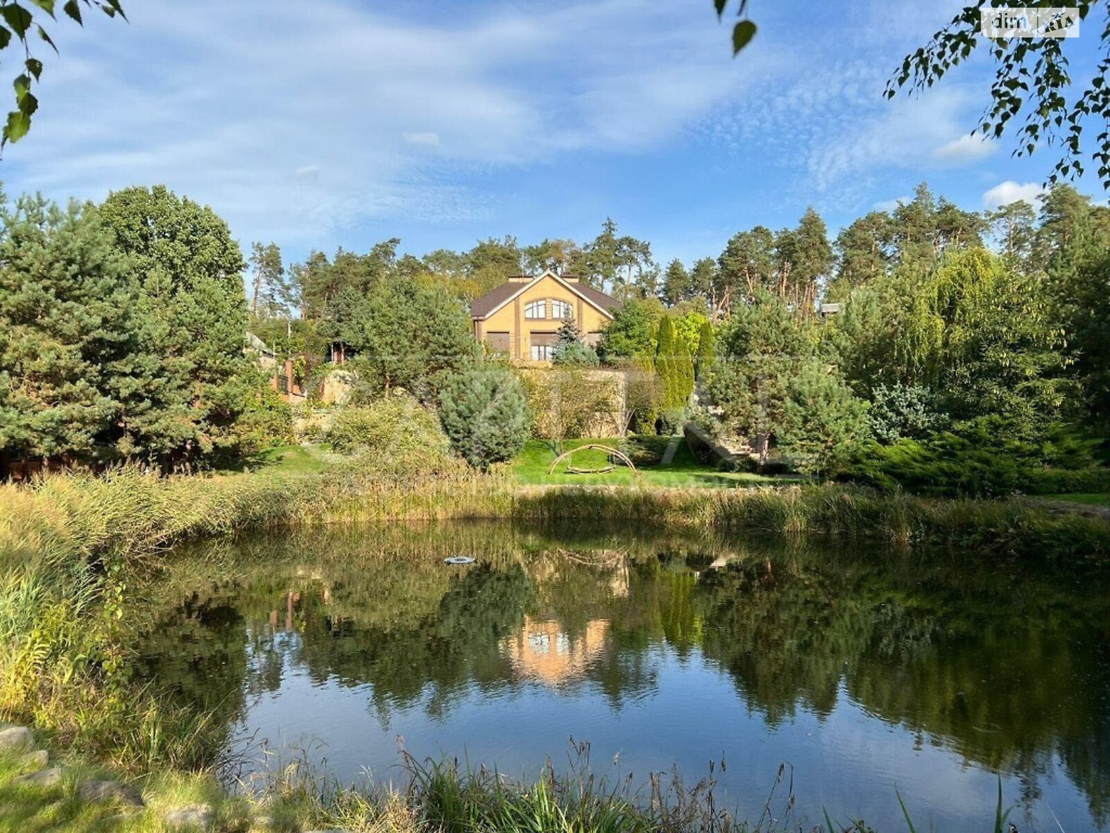 триповерховий будинок з балконом, 500 кв. м, цегла. Здається помісячно в Гостомелі фото 1